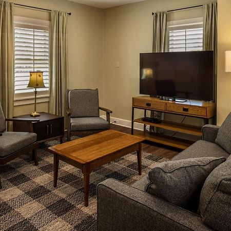 Baywood Conference And Lodging Center Coraopolis Exteriér fotografie