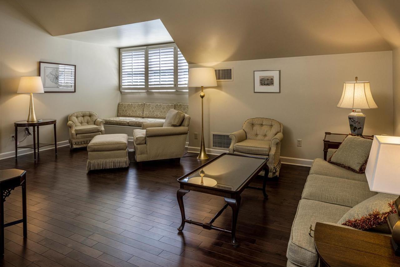 Baywood Conference And Lodging Center Coraopolis Exteriér fotografie